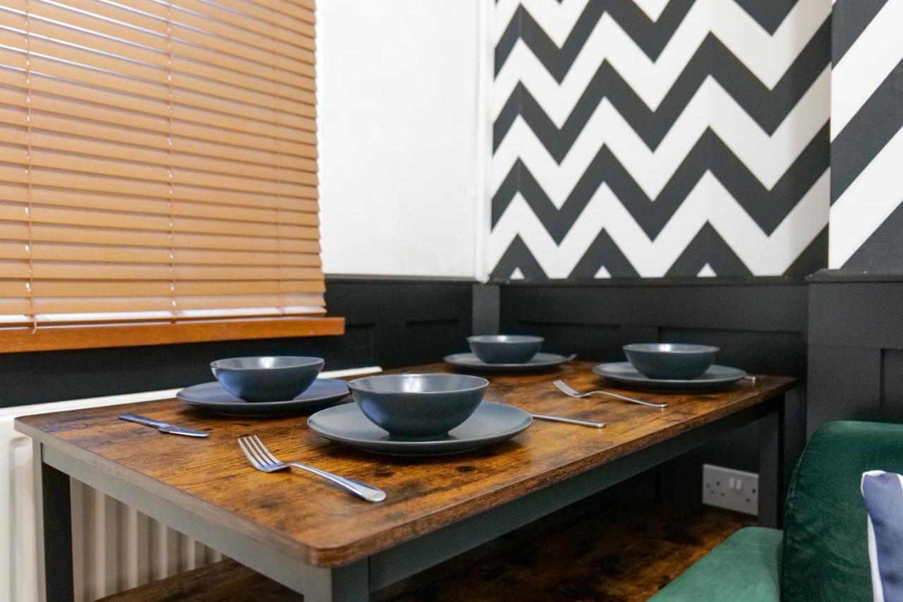 Broadway Belfast! Central Location! Sleeps 6! Eksteriør bilde