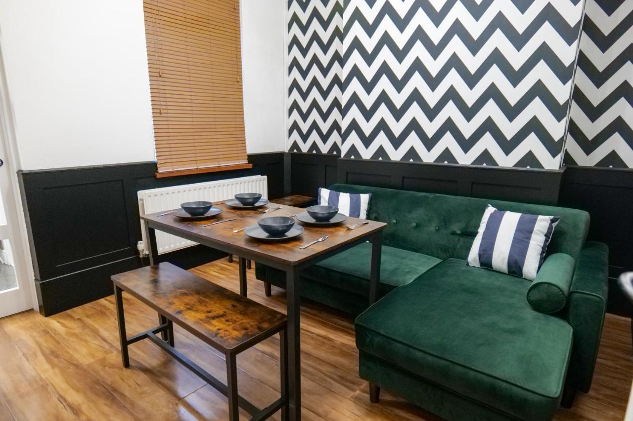 Broadway Belfast! Central Location! Sleeps 6! Eksteriør bilde