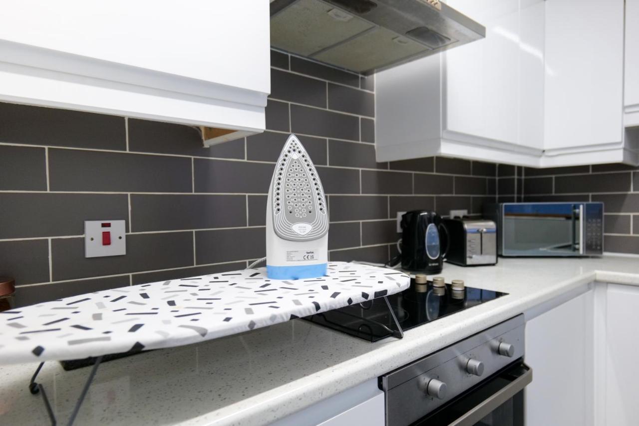 Broadway Belfast! Central Location! Sleeps 6! Eksteriør bilde